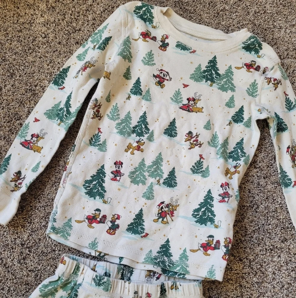 Disney Mickey Mouse Holiday Christmas Pajamas Size 7